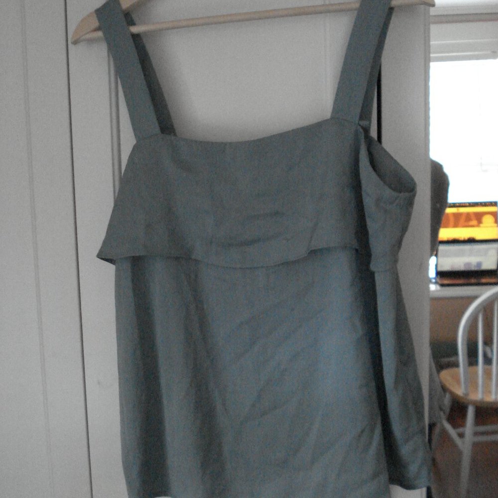 BR Back Tie strapped top